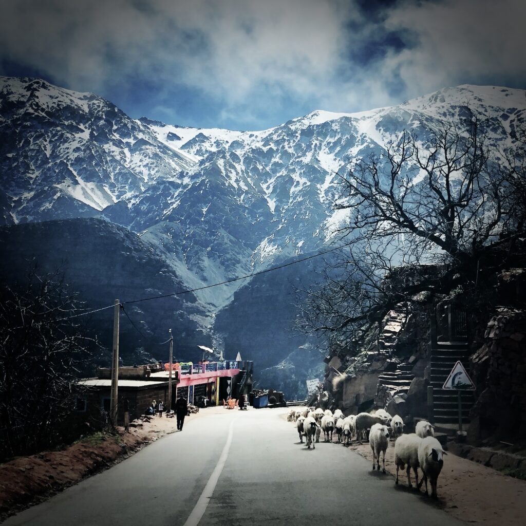 Montagne sur la route d'Oukaimden Haut Altlas Maroc